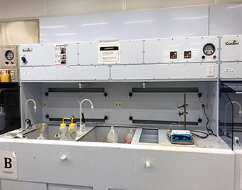 University Polypropylene Wet Process Fume Exhauist Station for Biomedical Research for Universiy of Houston